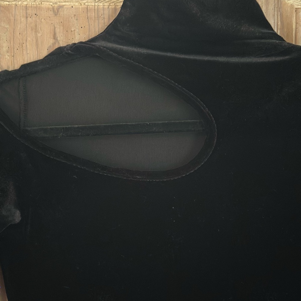 Black velvet gown size s